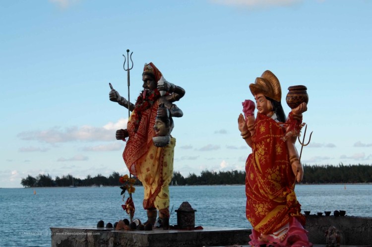 Tempio hindu sul mare