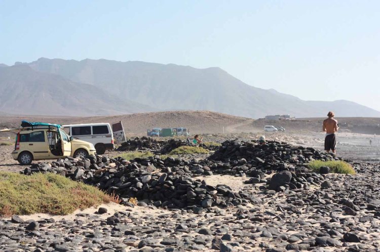 The_Escape_Diaries_canarie05