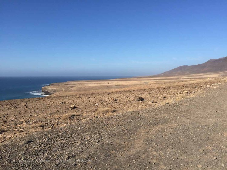 The_Escape_Diaries_canarie105