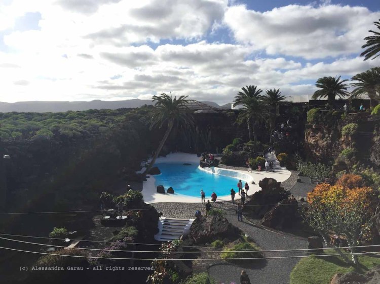 The_Escape_Diaries_canarie151