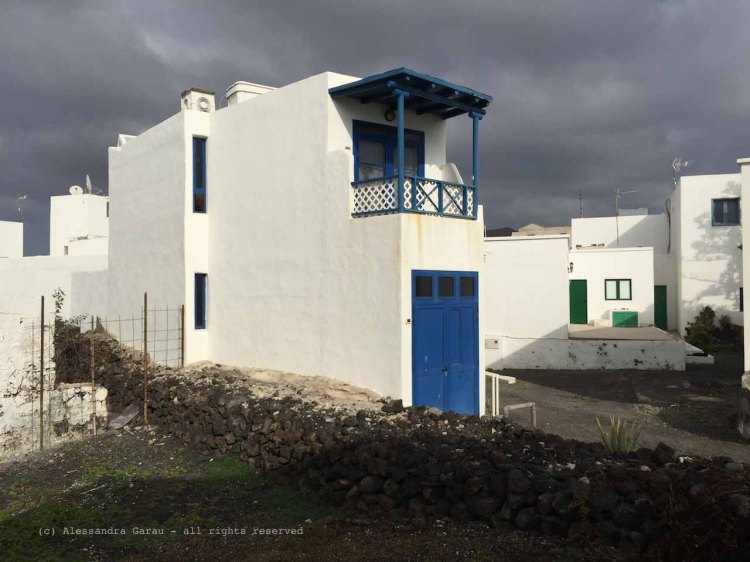 The_Escape_Diaries_canarie194