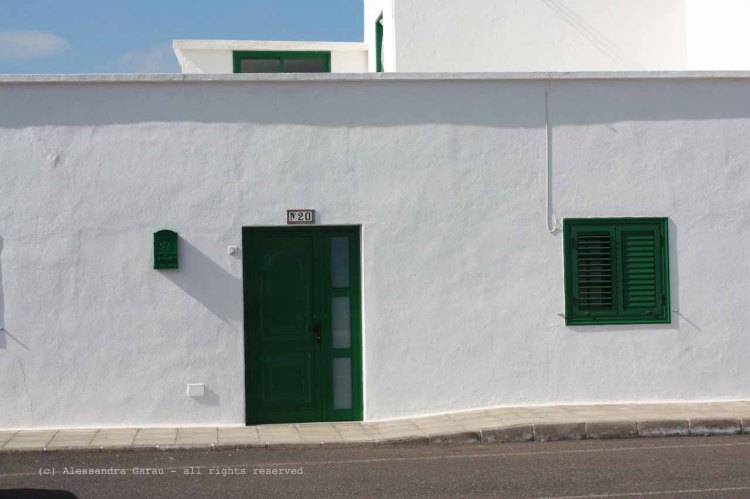 The_Escape_Diaries_canarie97